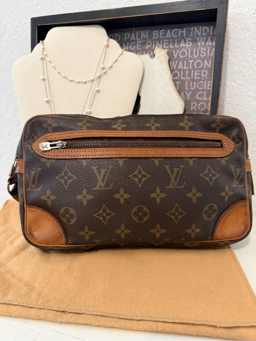 Louis Vuitton Marley Dragonne clutch GM 26 authenticity